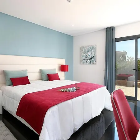 Sunfield - Only Adults