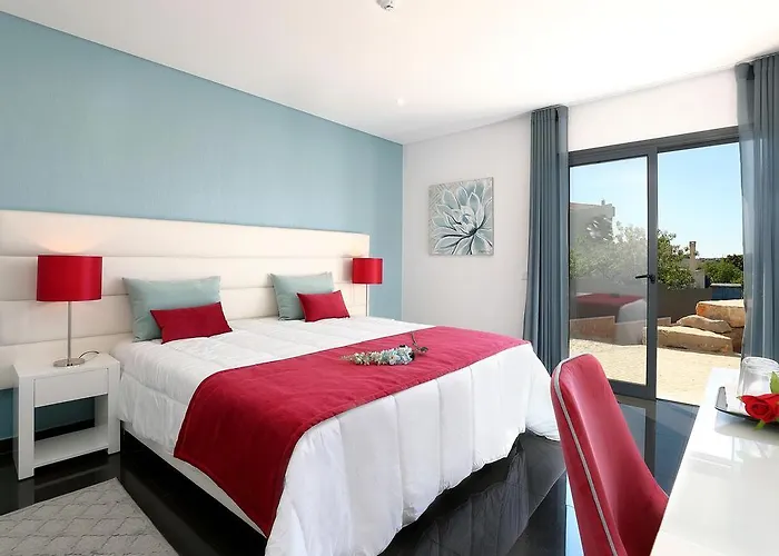 Sunfield - Only Adults